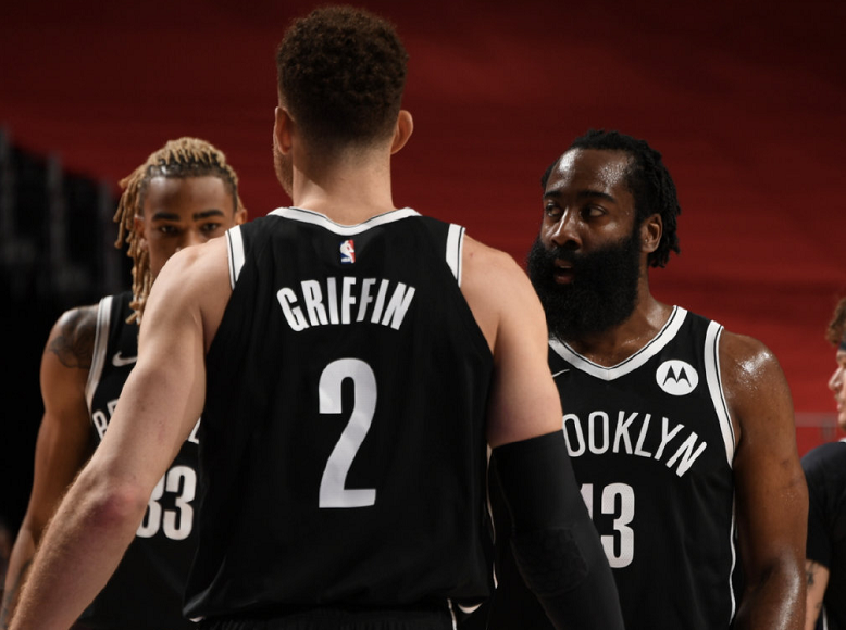  克拉克25+14爵士击退篮网