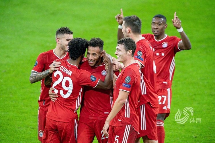  格雷茨卡梅开二度，拜仁中场双核驱动胜利引擎  