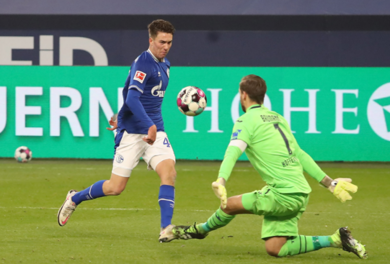  波鸿年轻门将神扑救主，德甲新星闪耀赛场